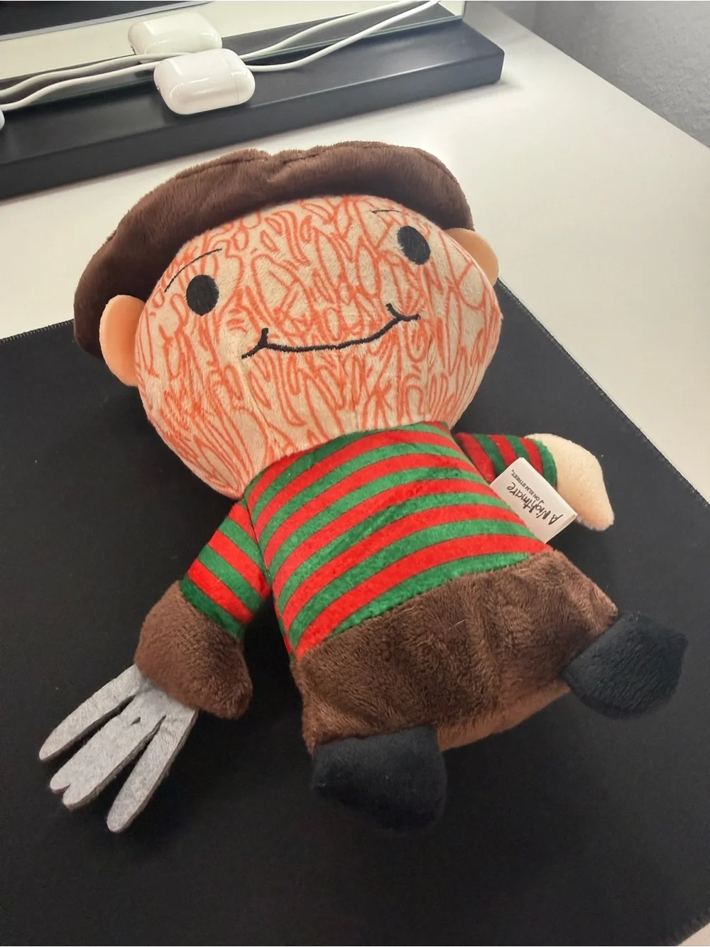 Nightmare On Elm Street Plush Toy Freddy Krueger Squeaky Dog NWOT 9”